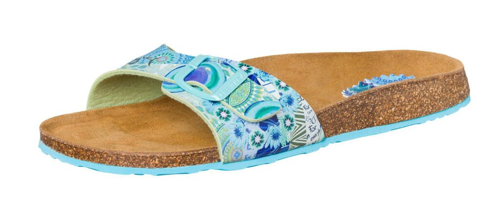 Desigual pantofle Palmeras. Zdroj: Different.cz